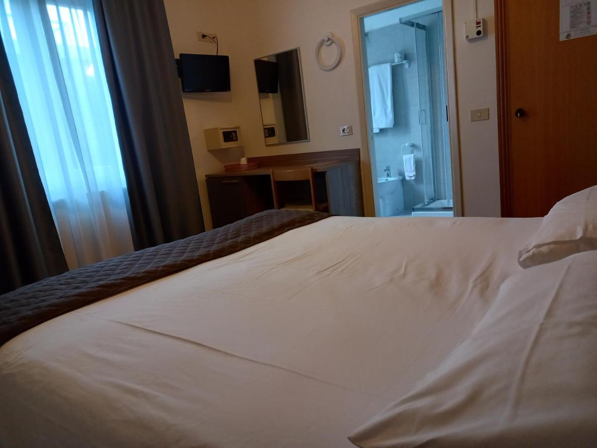 Hotel Lory Chianciano Terme Exterior foto