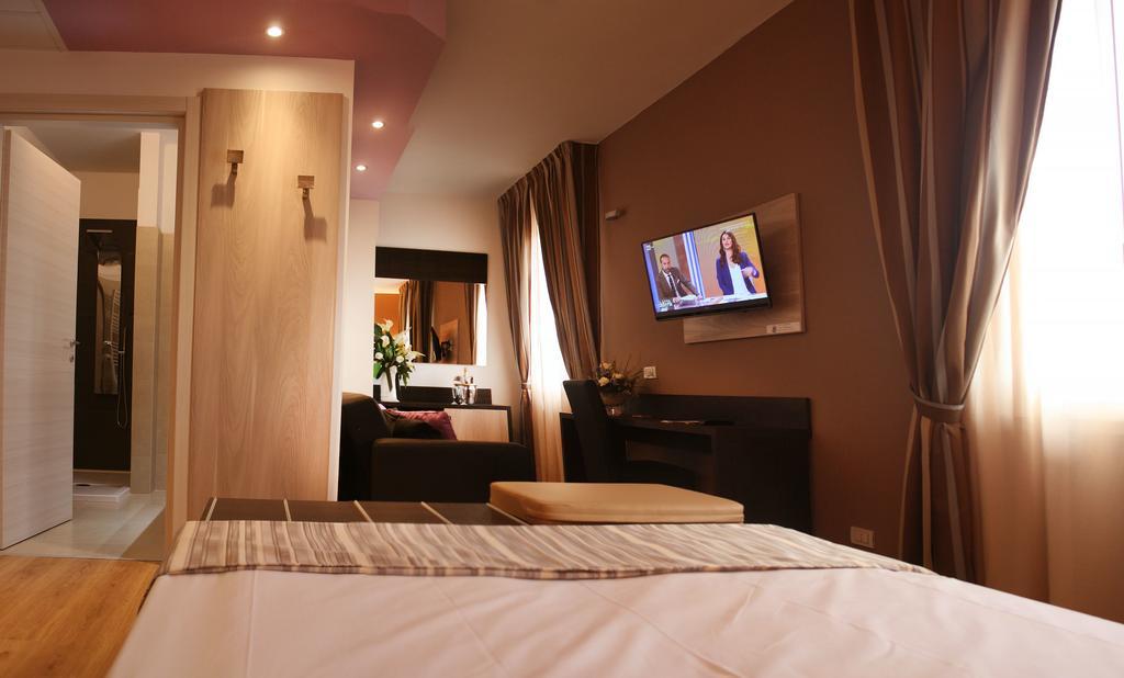 Hotel Lory Chianciano Terme Exterior foto