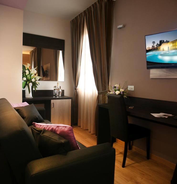 Hotel Lory Chianciano Terme Exterior foto
