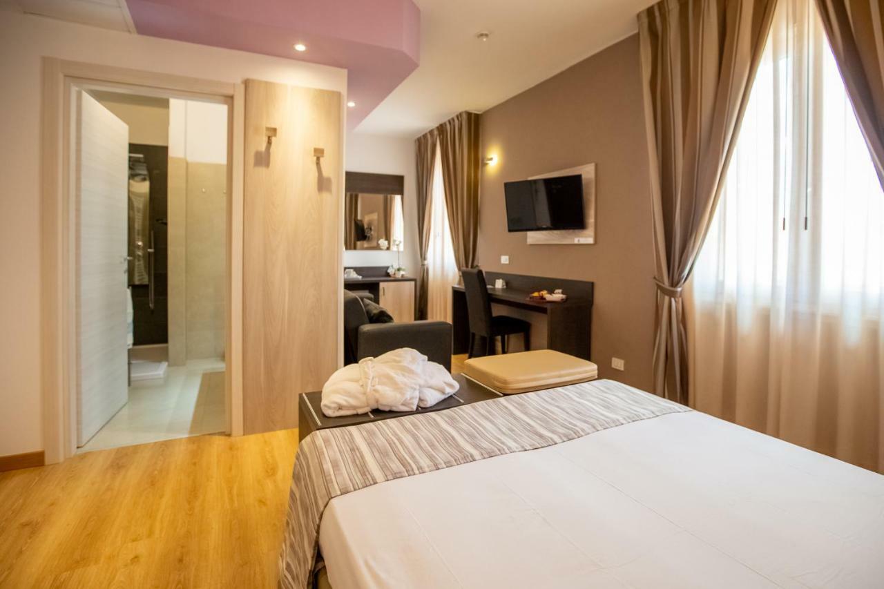Hotel Lory Chianciano Terme Exterior foto