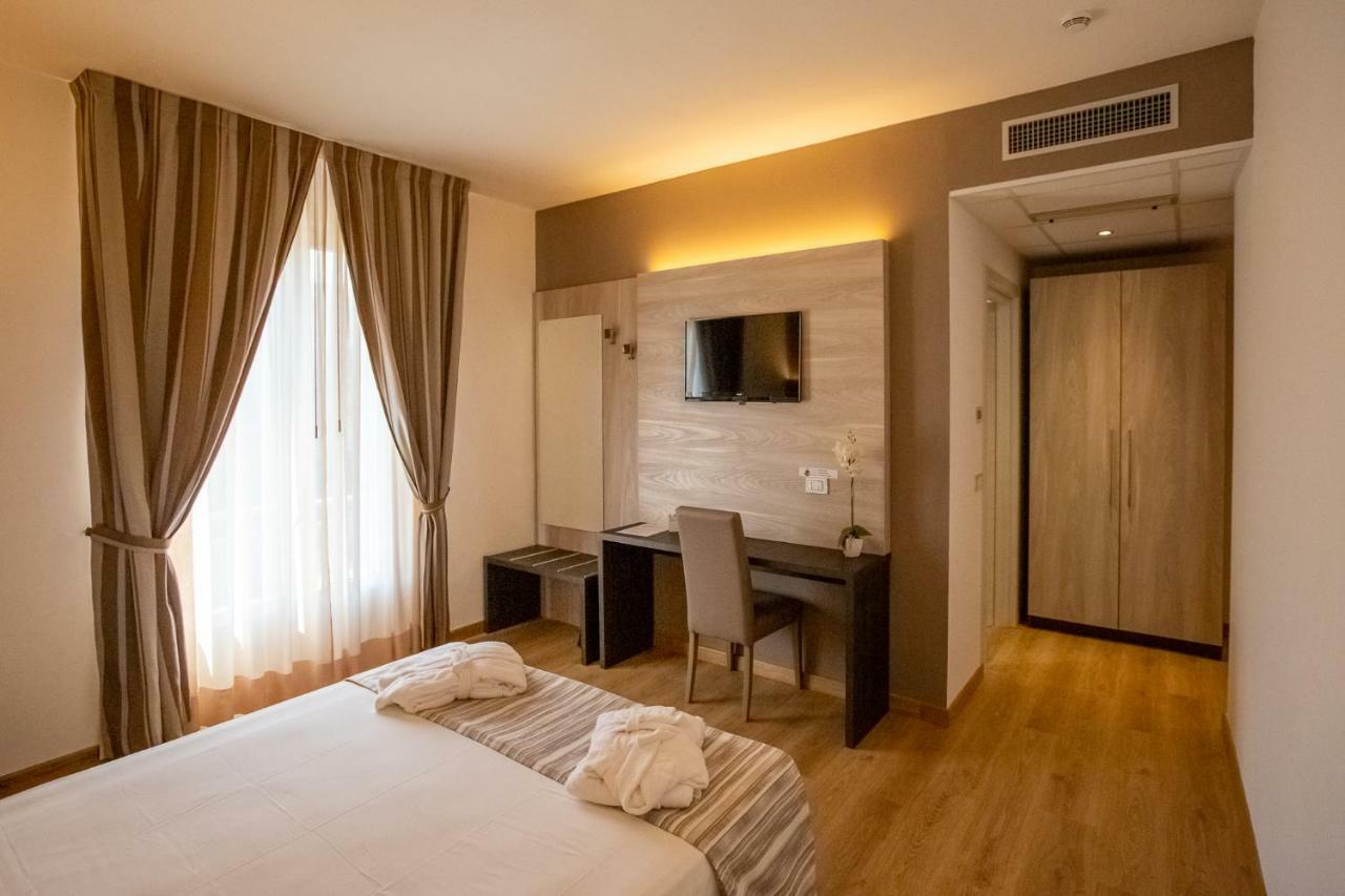 Hotel Lory Chianciano Terme Exterior foto