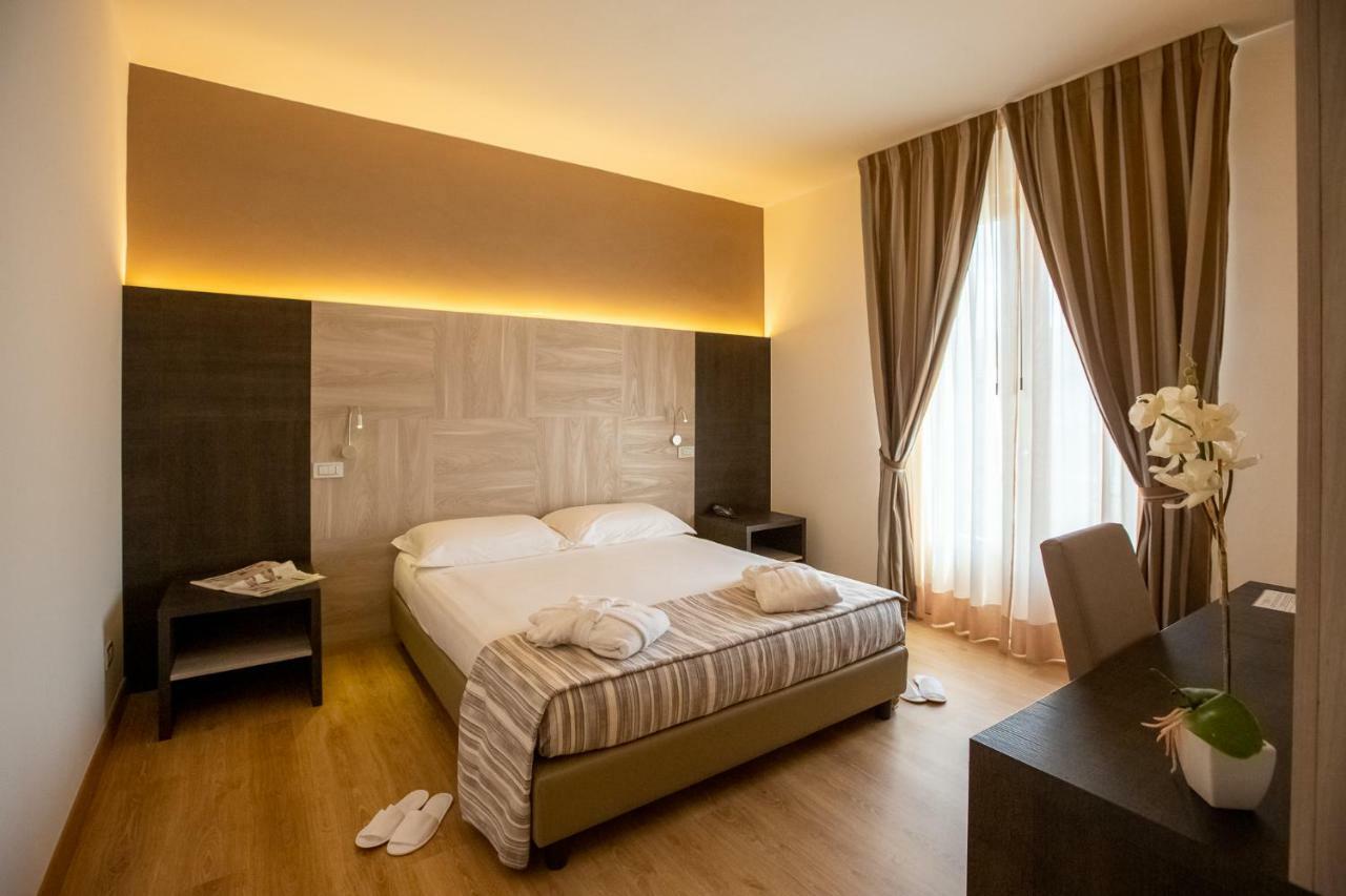Hotel Lory Chianciano Terme Exterior foto