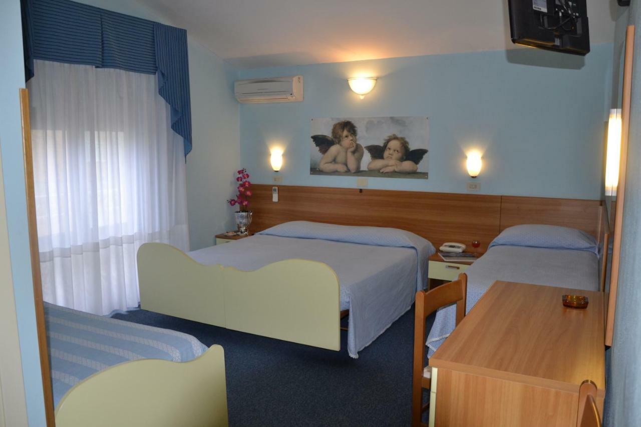 Hotel Lory Chianciano Terme Zimmer foto
